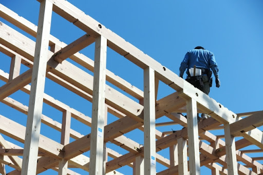 木造住宅の許容応力度計算は何が大変？工務店経営者に向けた対応策を紹介